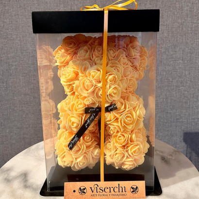 Oso de flores de foam naranja de floristería Viserchi en Madrid