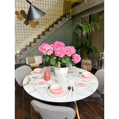 Comprar hortensia rosa de floristería Viserchi en Arganzuela, Madrid. Envíos a Madrid desde 10€. Jarrón no incluido
