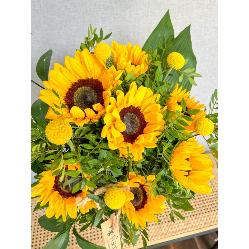 Comprar Bouquet de girasoles y craspedias de floristería Viserchi, floristería en Arganzuela, Madrid