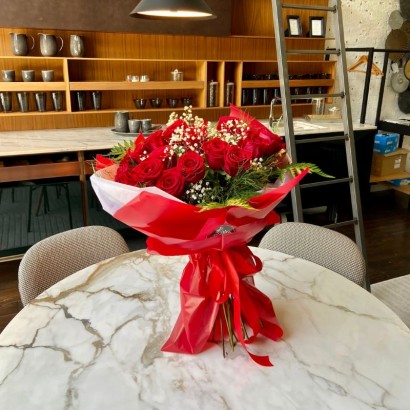 Ramo de flores 24 rosas rojas de floristería Viserchi
