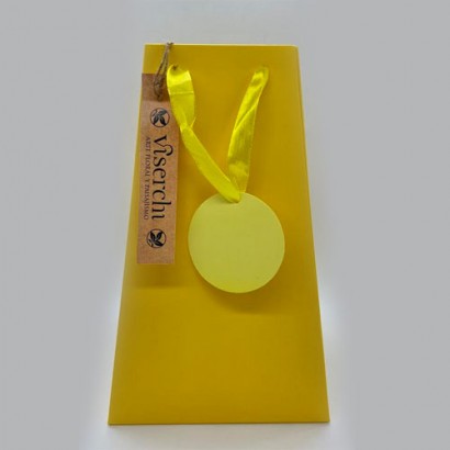 comprar caja amarilla complemento para ramos de flores en floristería Viserchi, floristería en Arganzuela, Madrid